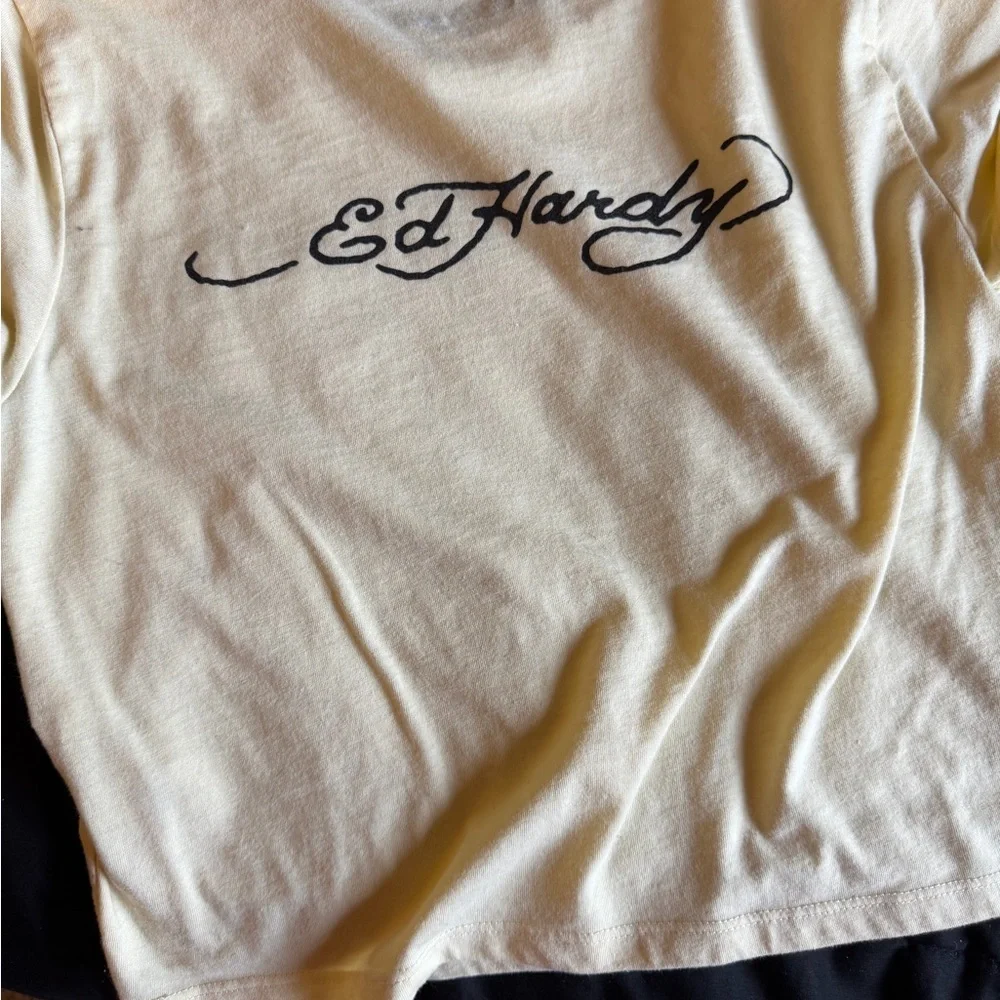 Ed Hardy Short Sleeve Graphic Tee - Pastel Lilac - Picture 9 of 9